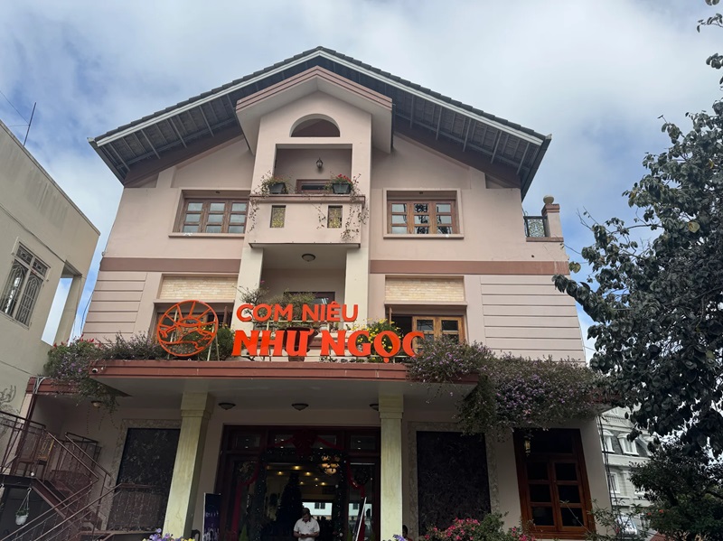 Nhà hàng cơm niêu Như Ngọc