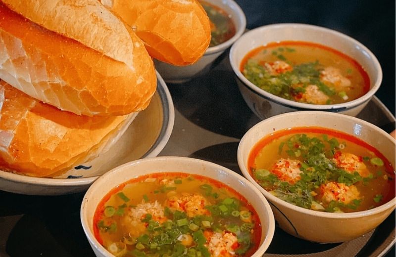 banh mi xiu mai da lat 3