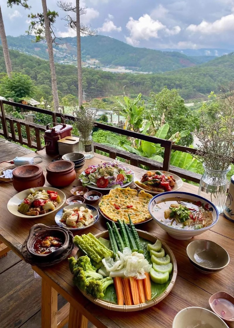 Cơm Niêu Ba Mẹ Con Đà Lạt: Địa chỉ, Thực đơn, Đặt món Cơm Niêu Ba Mẹ Con