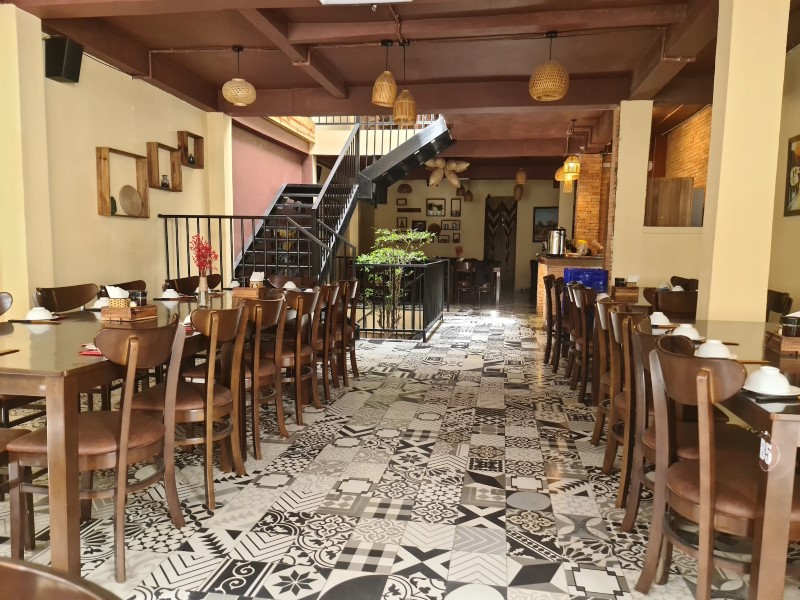 Cơm Niêu Đèn Lồng Đà Lạt: Hương vị cơm niêu và giá cả Cơm Niêu Đèn Lồng