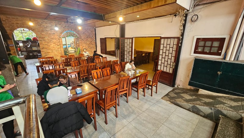 Cơm niêu Hương Việt