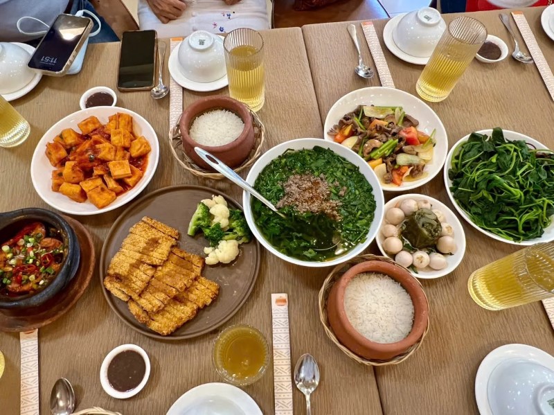 Cơm niêu Như Ngọc