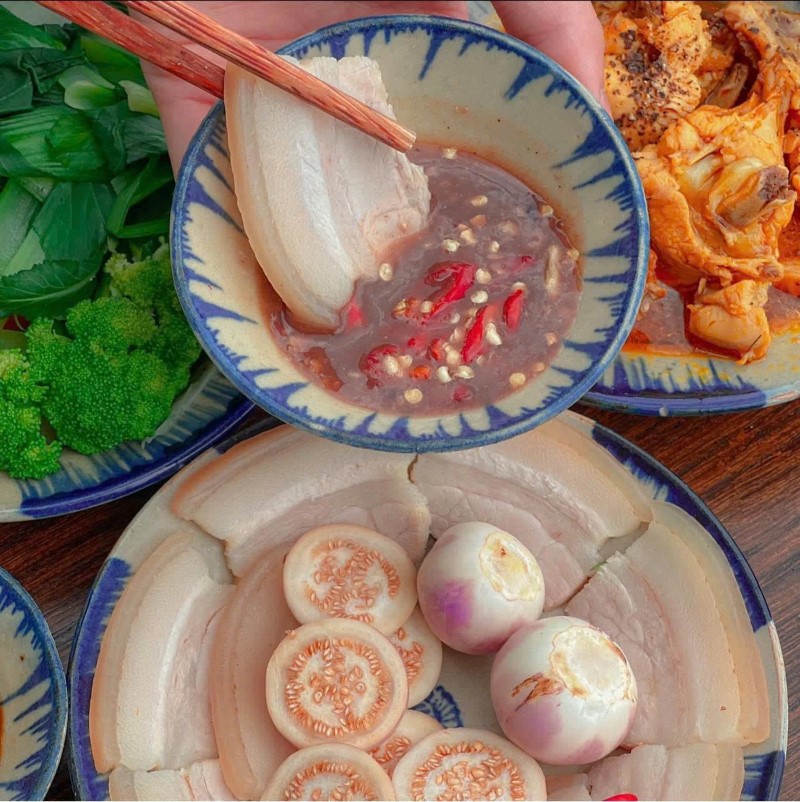 Cơm Niêu Việt Nam