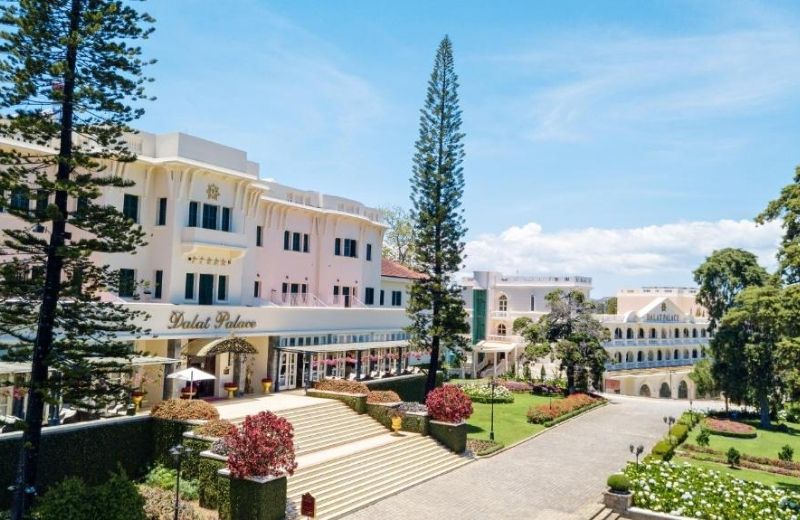 khach san da lat view dep gan cho 1