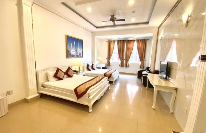 khach san da lat view dep gan cho 3