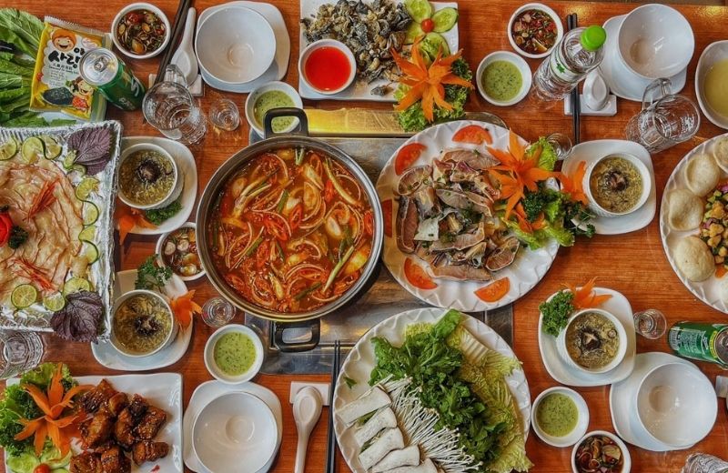 nha hang cho khach doan o da lat 1