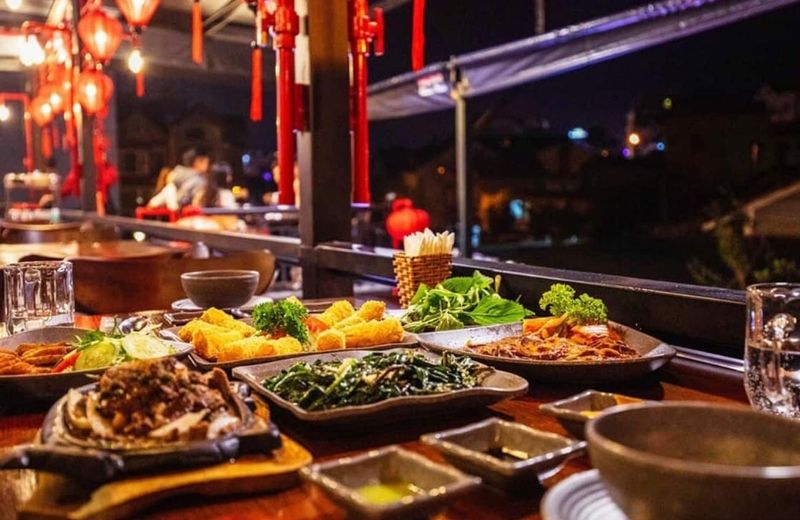 nha hang cho khach doan o da lat 2