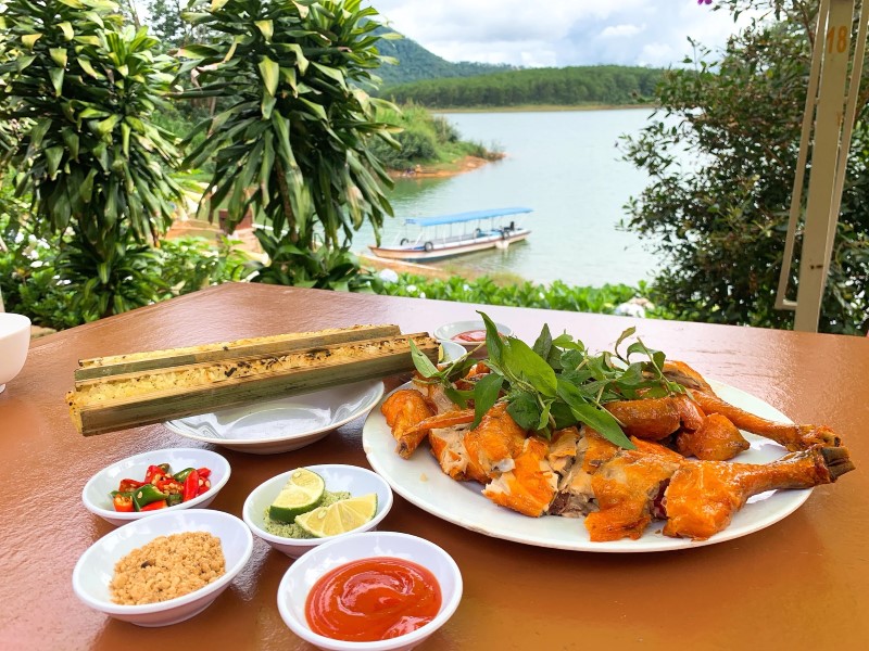 Quán ăn Hương Rừng