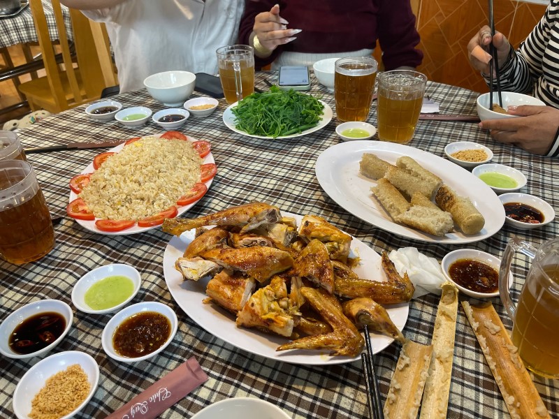 Quán ăn Hương Rừng