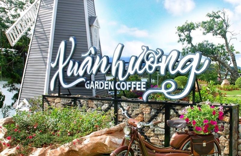 quan ca phe gan ho xuan huong 1