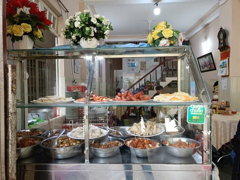 Quán cơm Minh Hiền