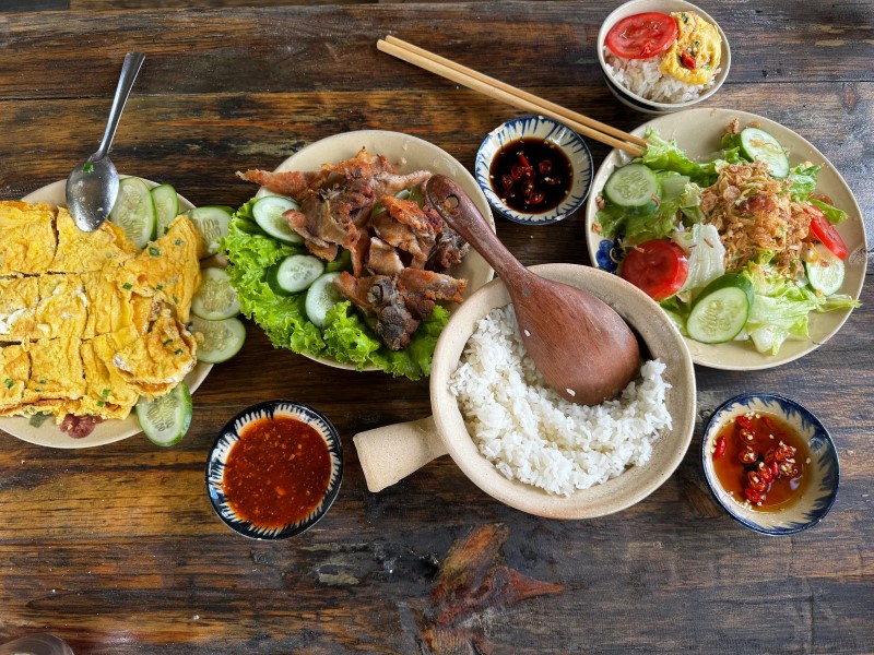 Quán cơm Ngày 3 Bữa Đà Lạt thích hợp cho khách theo nhóm Quán cơm Ngày 3 Bữa