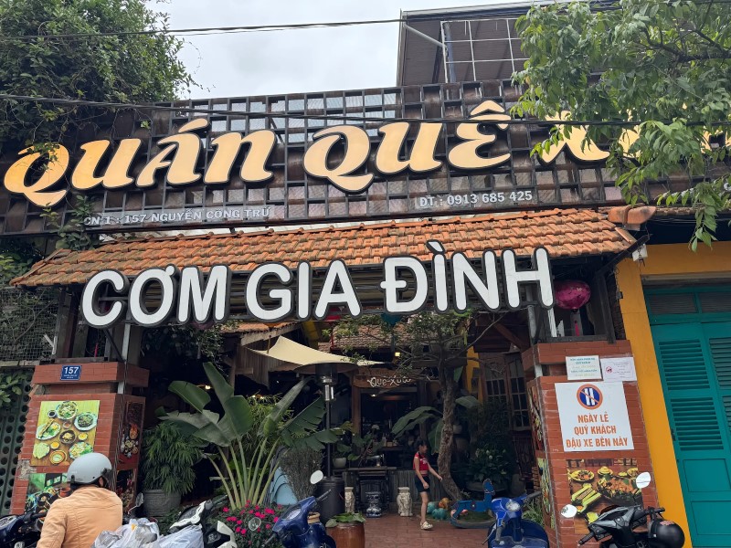 Quán Cơm Quê Xưa