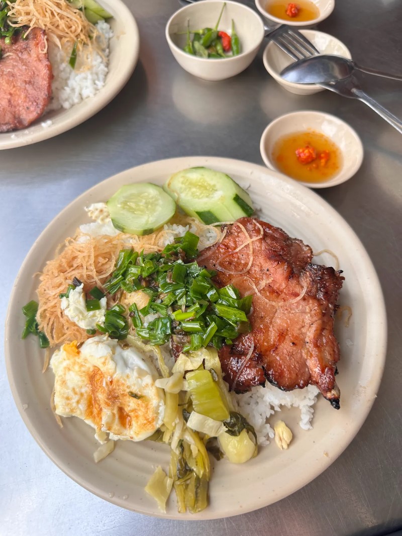 Quán cơm tấm Sài Gòn Thành Nhân