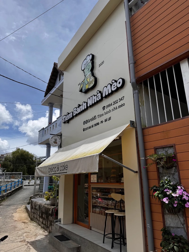 Tiệm Bánh Nhà Mèo