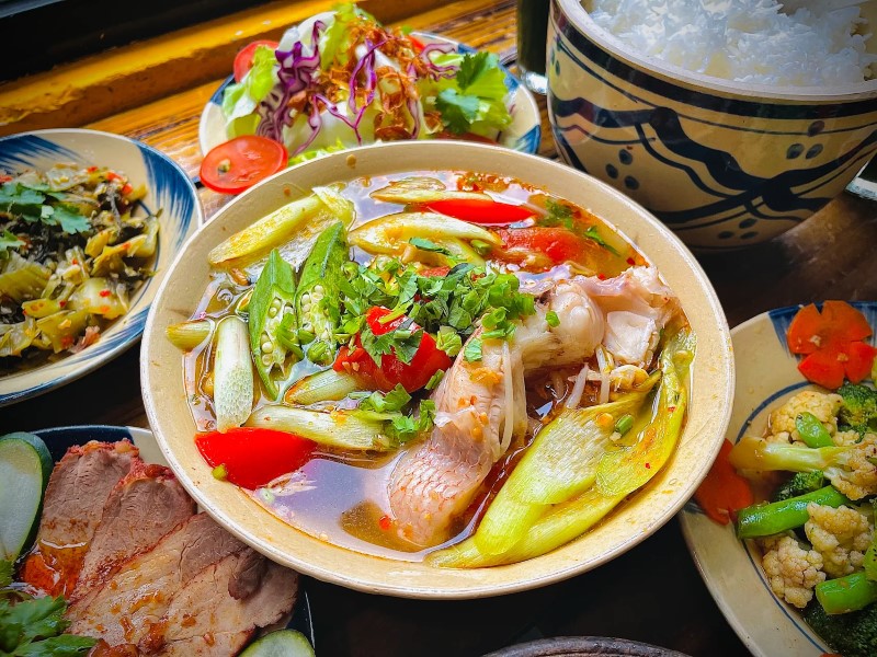 Tiệm Cơm Hồi Nớ có ngon không? Review chi tiết cho người mới Tiệm Cơm Hồi Nớ